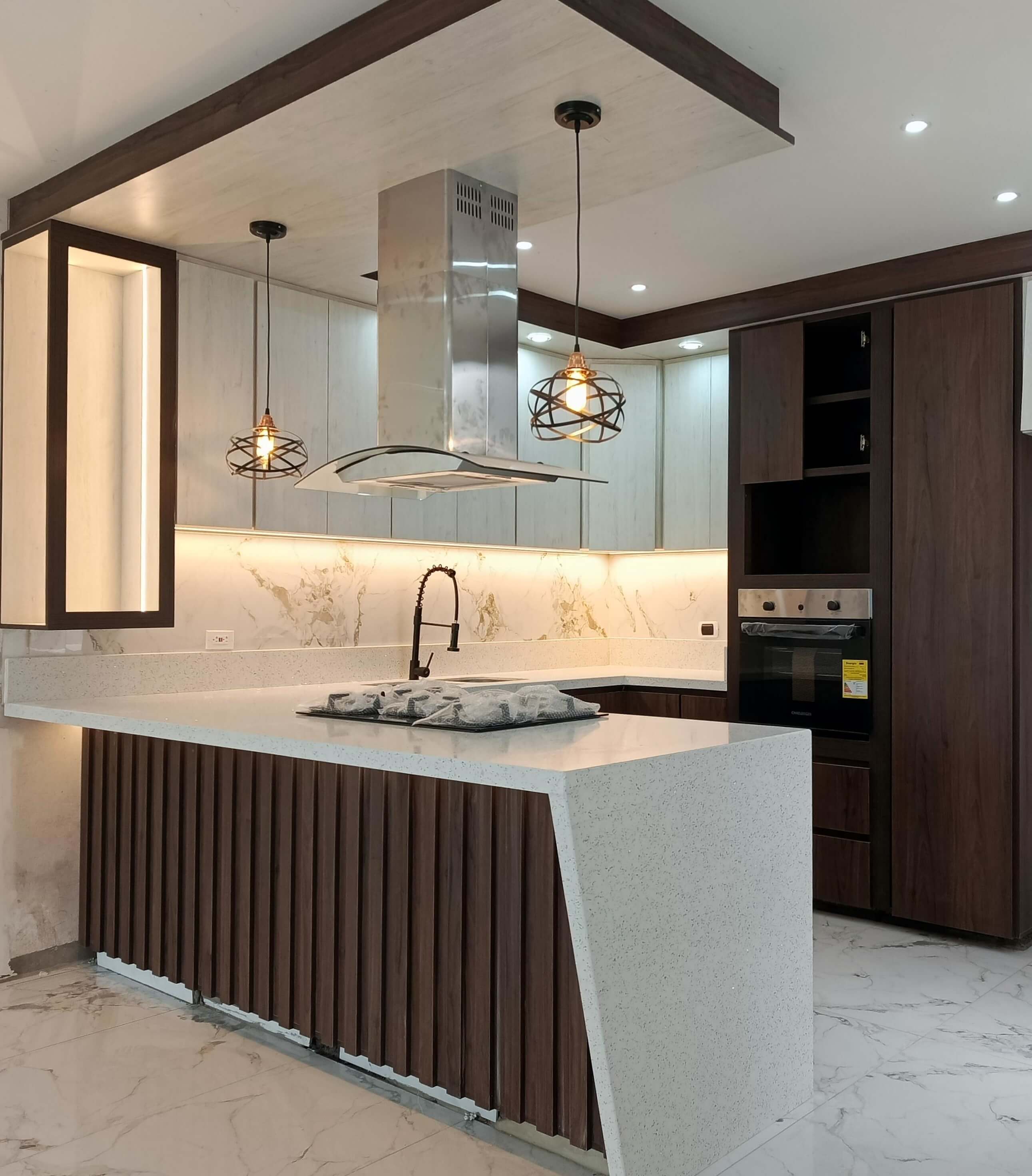 Cocina Integral con Alacenas de Piso a Techo en Chinauta - EL PRIMO Carpintería