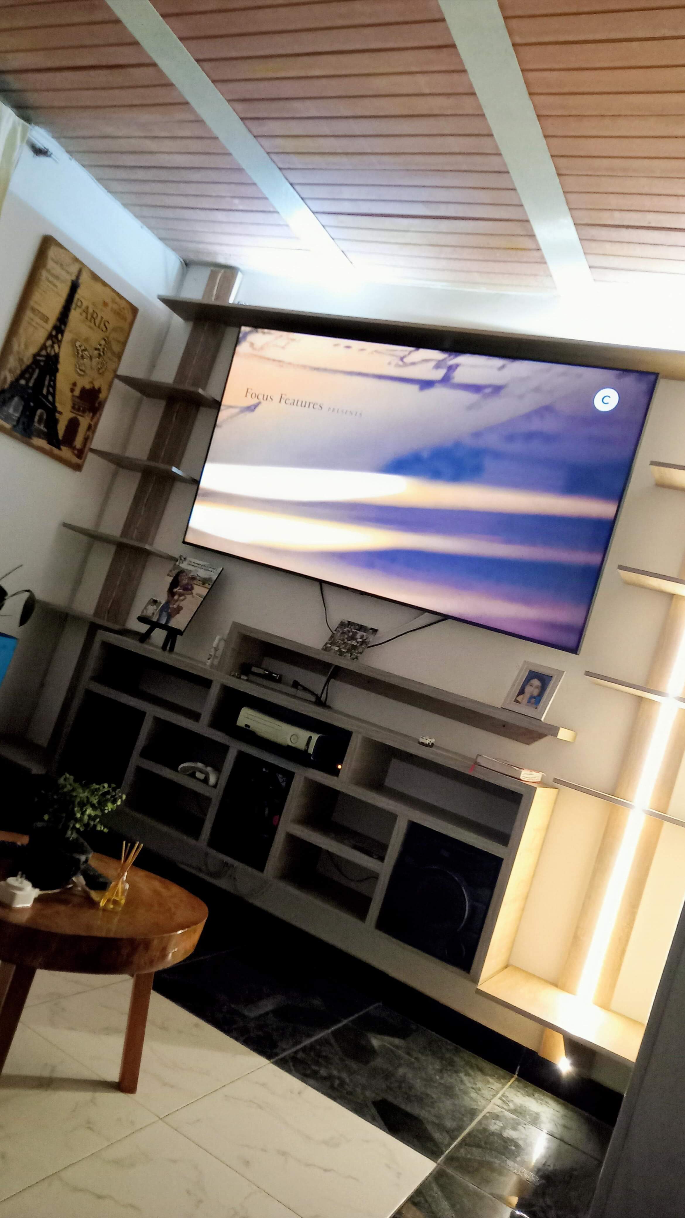 Mueble Aparador con Vitrina de Exhibición en Fusagasugá - EL PRIMO Carpintería