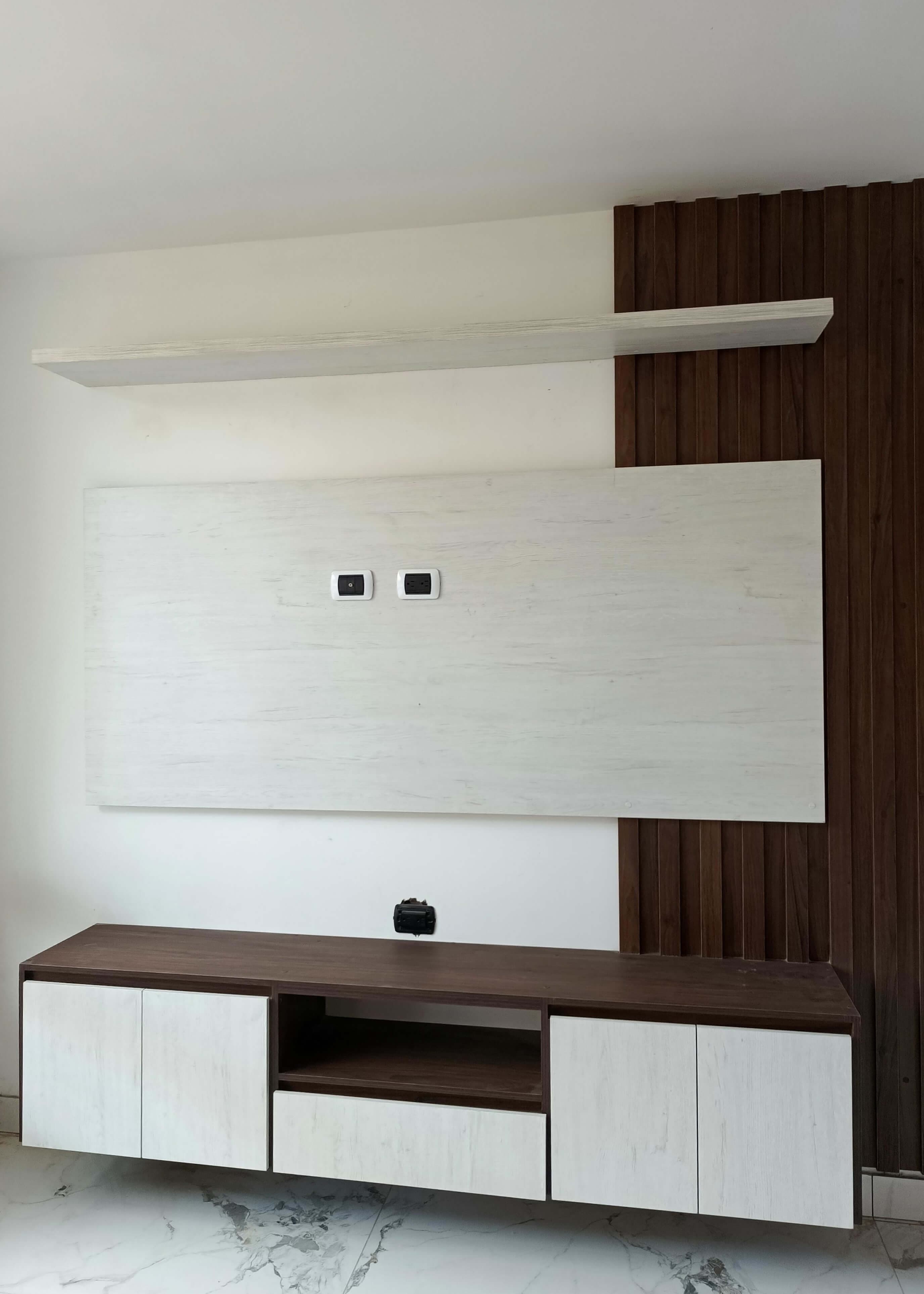 Centro de Entretenimiento para Habitación Principal en Chinauta - EL PRIMO Carpintería