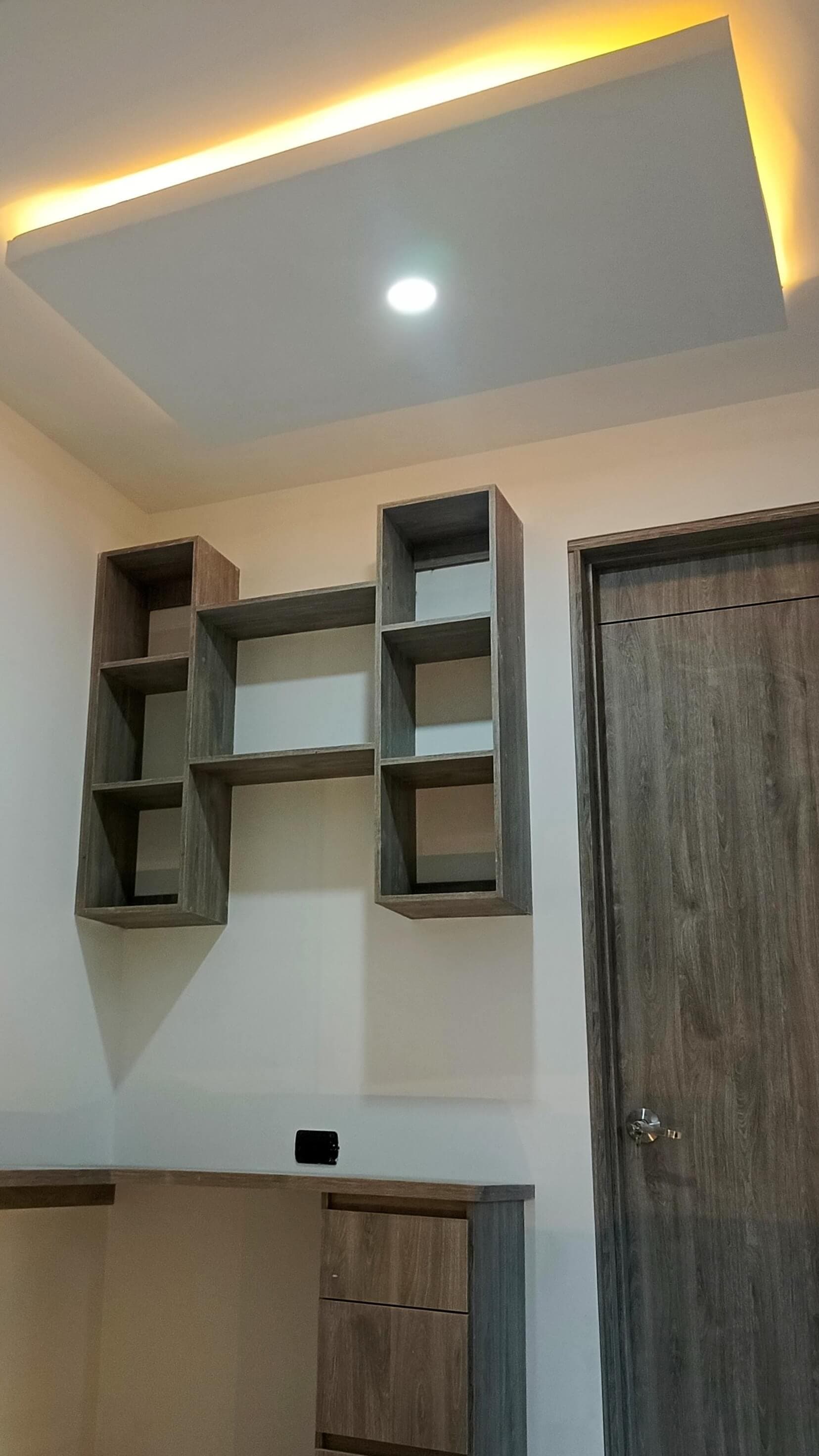 Estudio Empotrado y Escritorio Home Office a Medida en Fusagasugá - EL PRIMO Carpintería