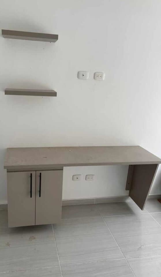 Mueble de Oficina con Gabinete Archivador en Fusagasugá - EL PRIMO Carpintería